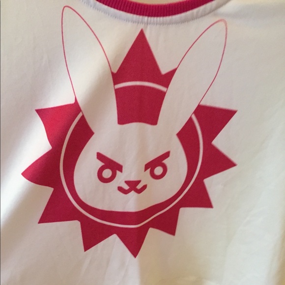 **SOLD**D.Va Crop Top OverWatch - Picture 2 of 9